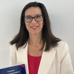 Dra. María Victoria